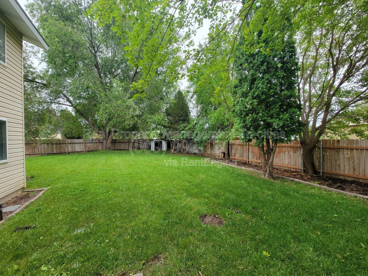 Apartment for rent at 2213 W 13th Ave #A, Kennewick, WA 99337