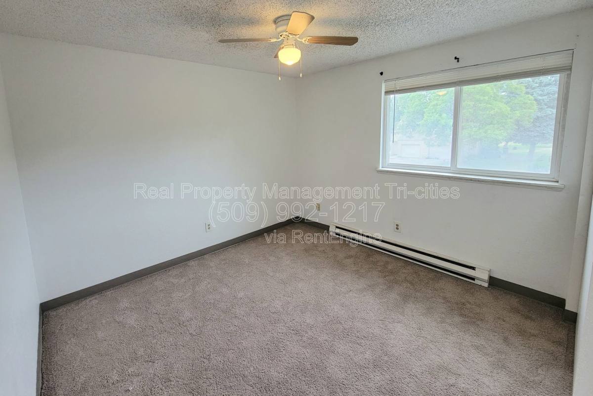 Apartment for rent at 2213 W 13th Ave #A, Kennewick, WA 99337