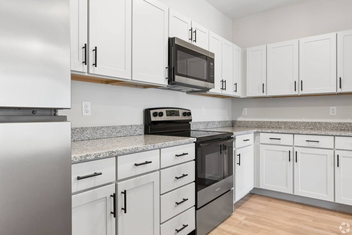 Apartment for rent at 1100 Armstrong Mill Rd, Lexington, KY 40517