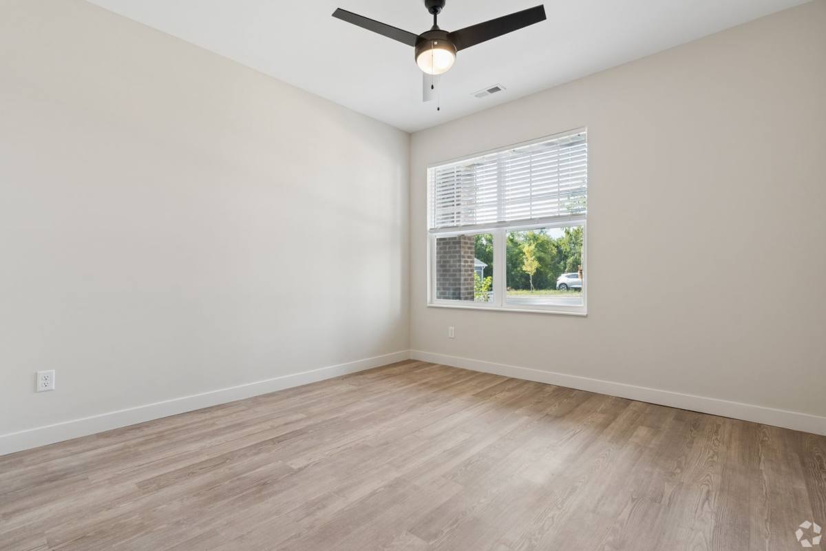 Apartment for rent at 1100 Armstrong Mill Rd, Lexington, KY 40517