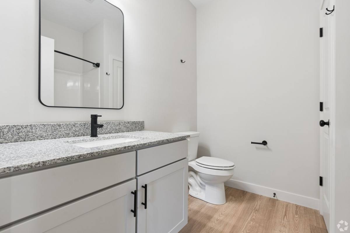 Apartment for rent at 1100 Armstrong Mill Rd, Lexington, KY 40517