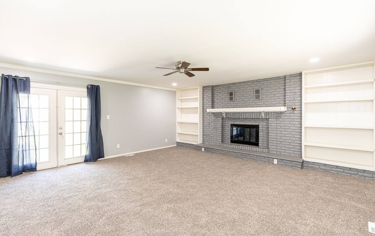 House for rent at 8216 Ruskin Way, Kansas City, MO 64134
