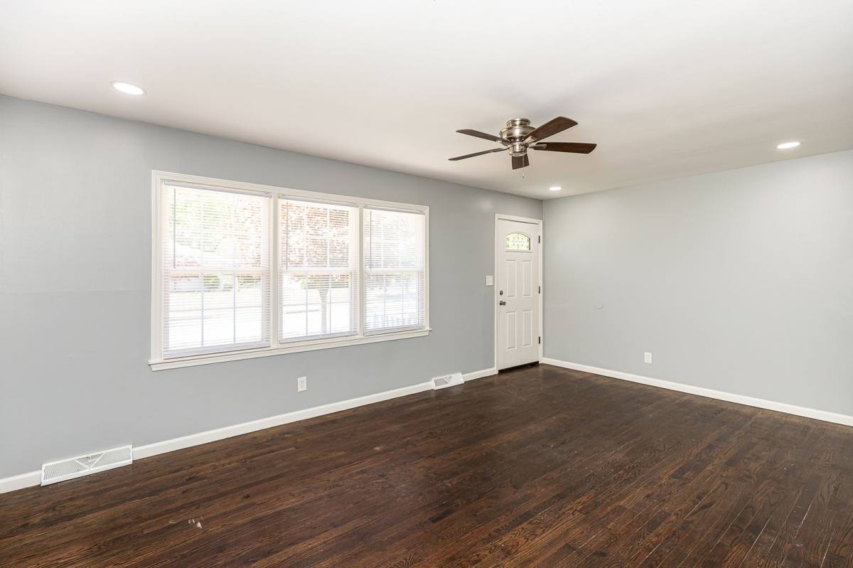 House for rent at 8216 Ruskin Way, Kansas City, MO 64134