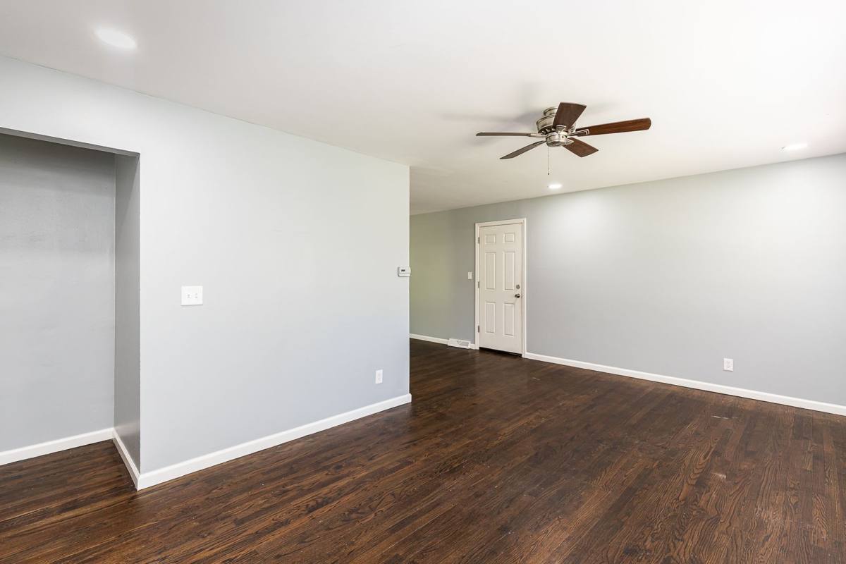 House for rent at 8216 Ruskin Way, Kansas City, MO 64134