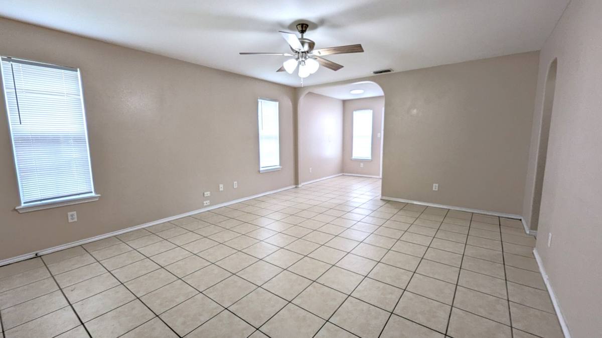 Apartment for rent at 20551 Alta Vista, Harlingen, TX 78550