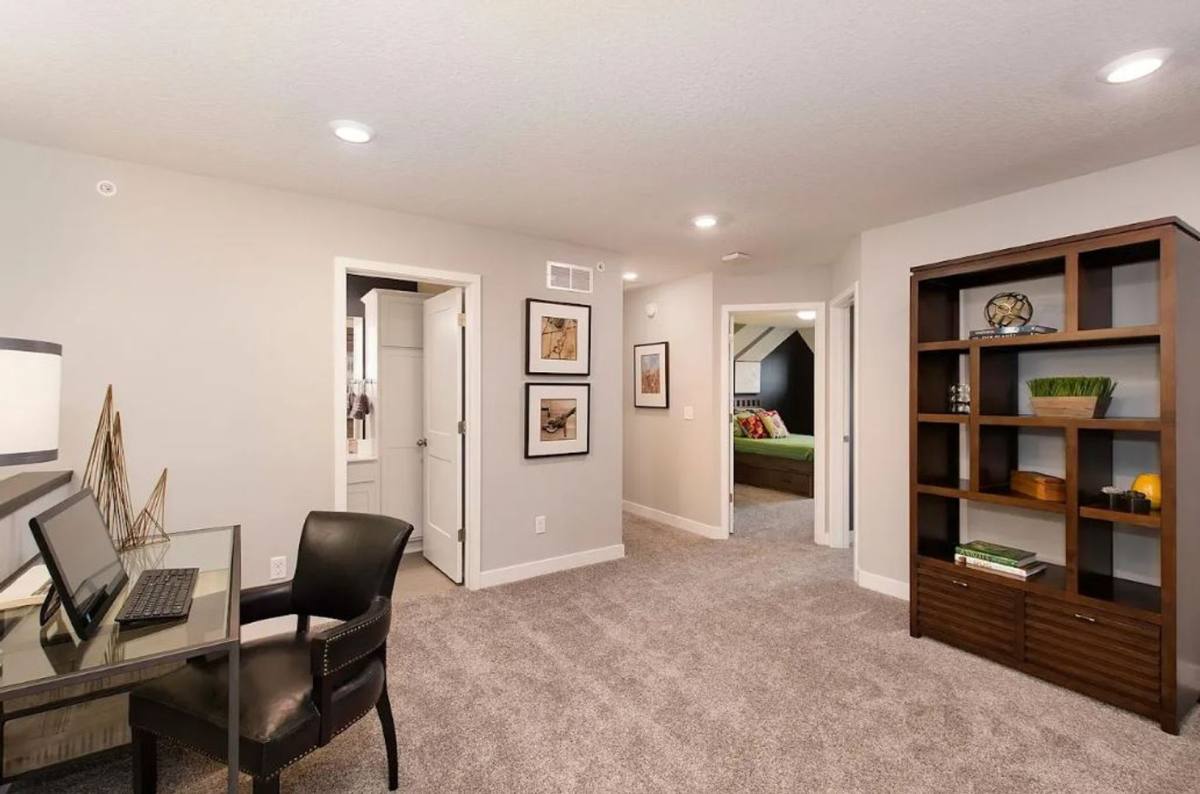 Townhouse for rent at 8047 Abercrombie Lane, Saint Paul, MN 55129