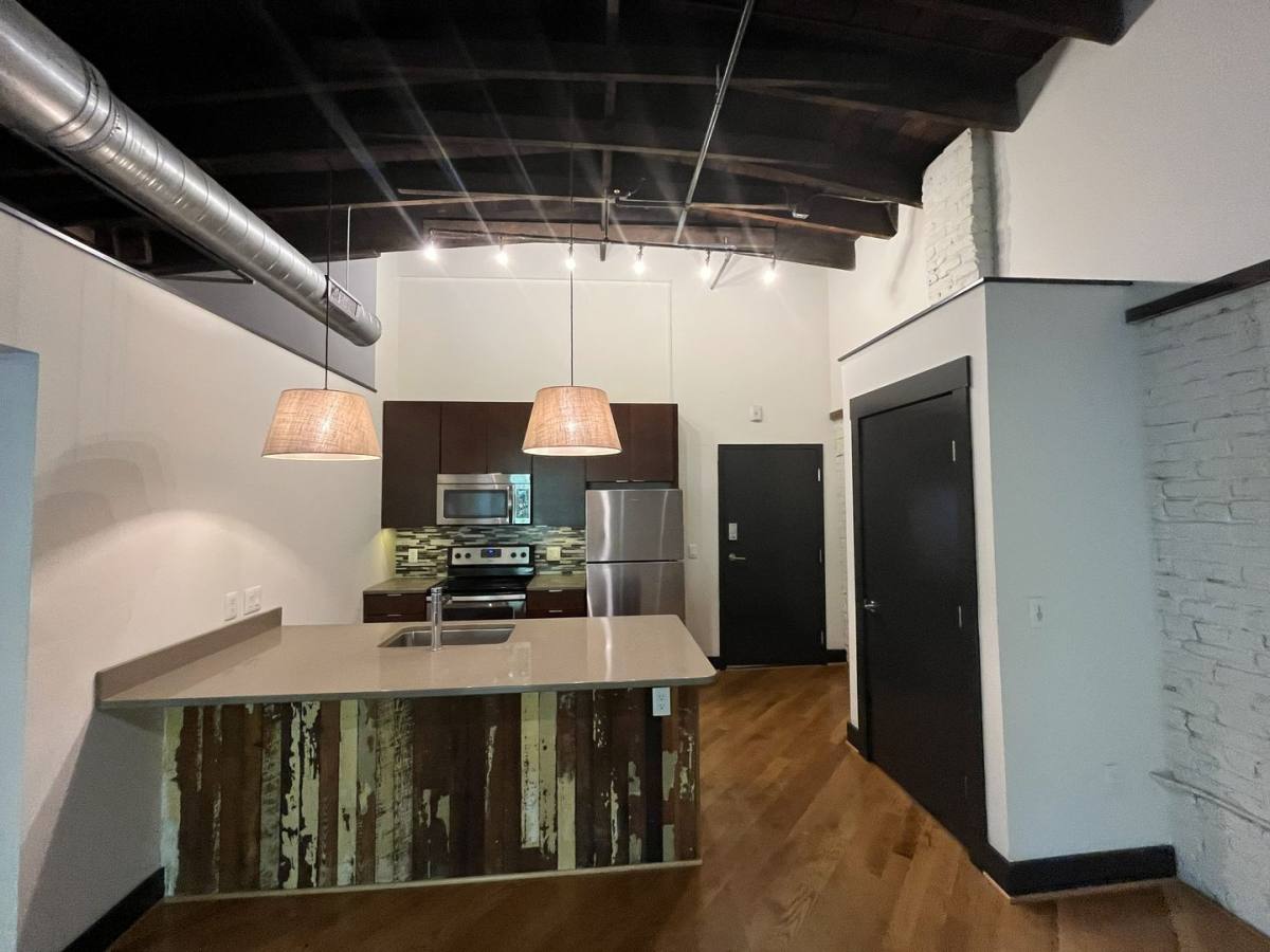 Apartment for rent at 320 12th St, Lynchburg, VA 24504