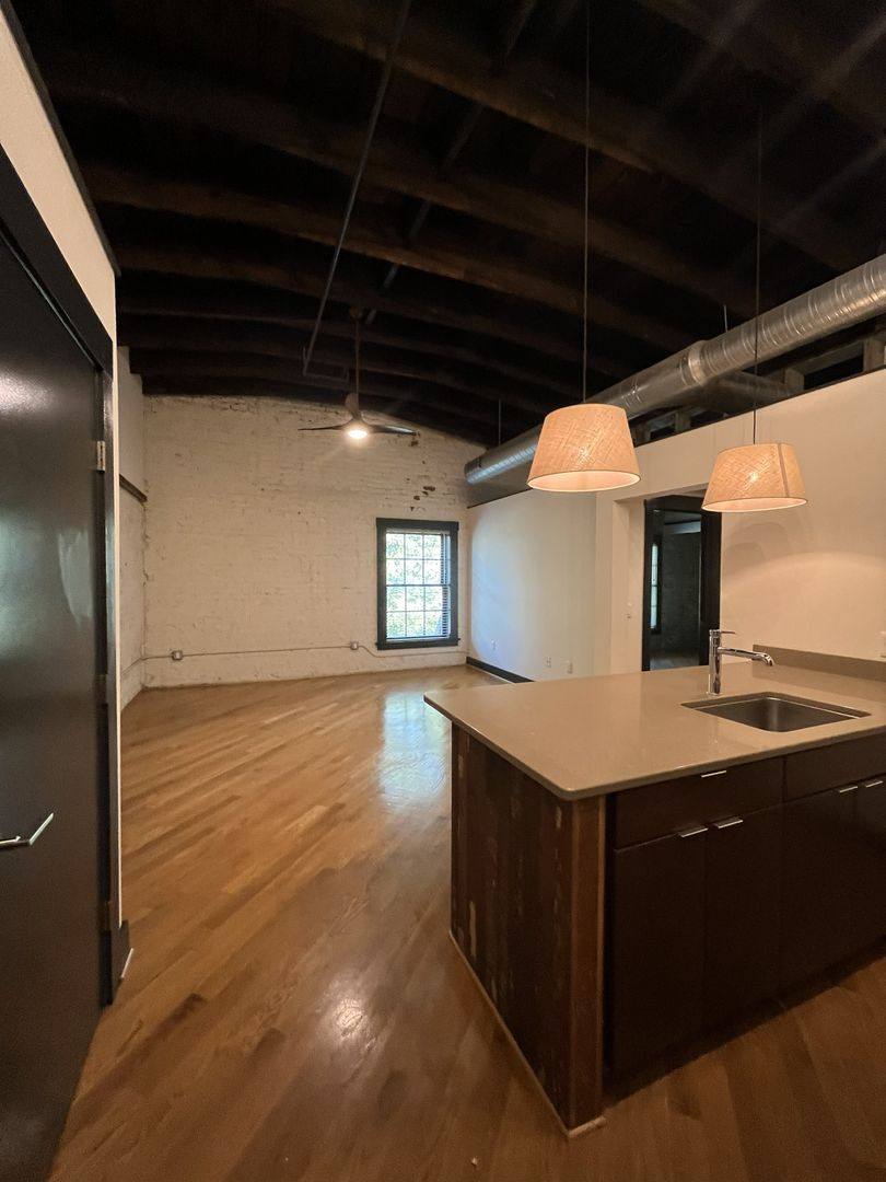 Apartment for rent at 320 12th St, Lynchburg, VA 24504