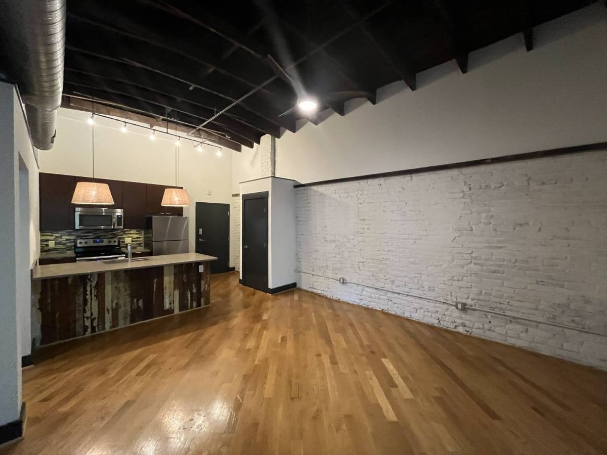 Apartment for rent at 320 12th St, Lynchburg, VA 24504