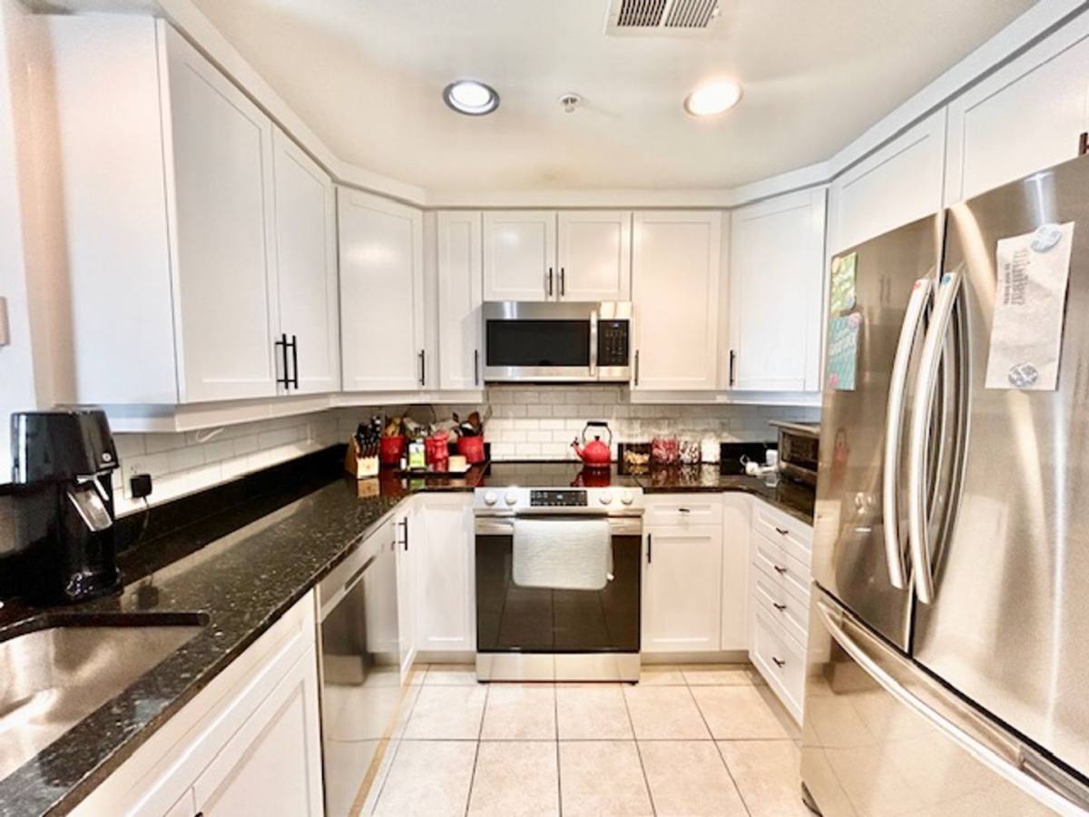 Apartment for rent at 1111 11th St NW, Washington, DC 20001