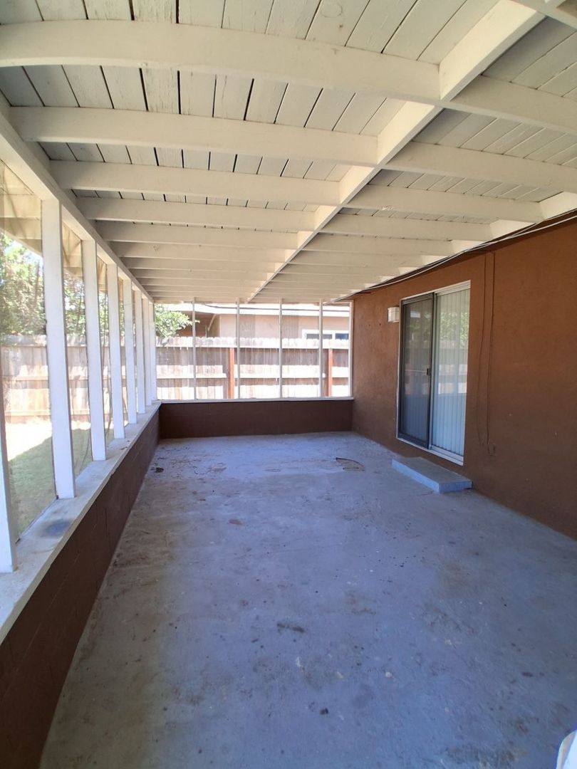 Condo for rent at 1419 N Winery Ave, Fresno, CA 93727