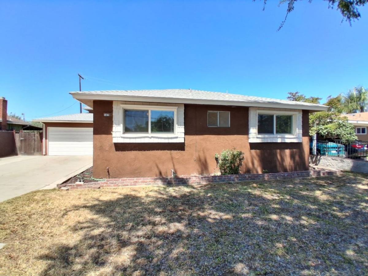 Condo for rent at 1419 N Winery Ave, Fresno, CA 93727