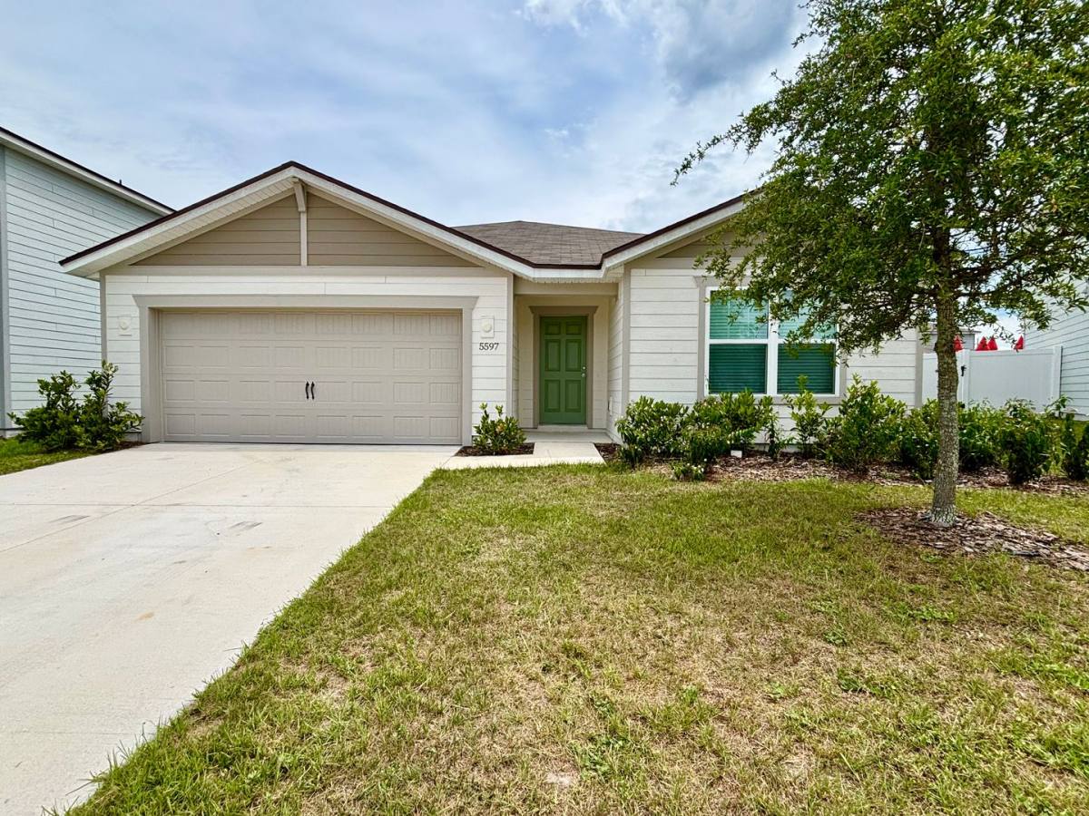 House for rent at 5597 Bullseye Circle, Jacksonville, FL 32244
