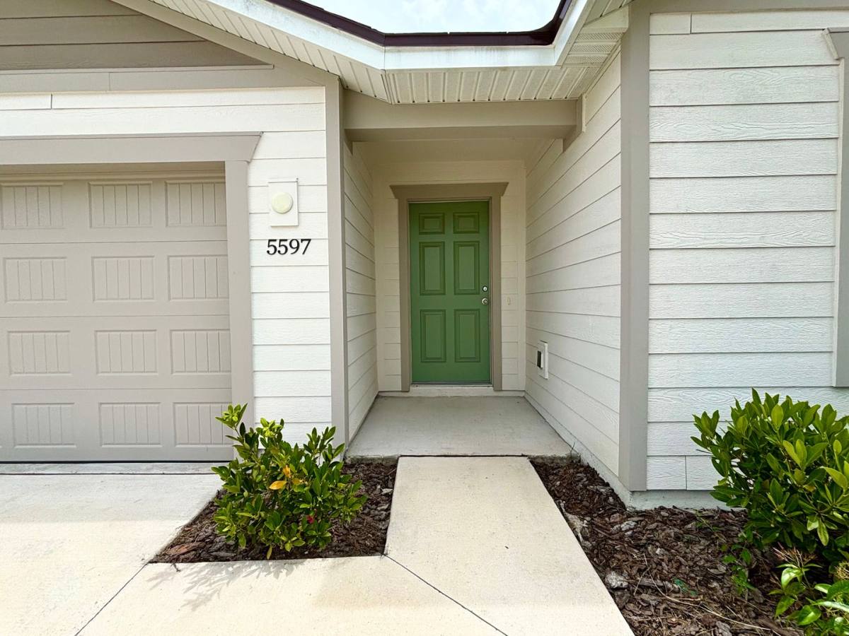 House for rent at 5597 Bullseye Circle, Jacksonville, FL 32244