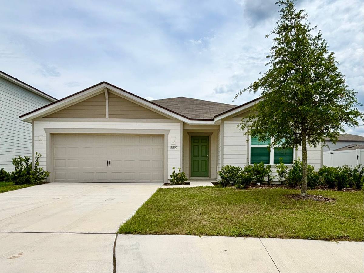 House for rent at 5597 Bullseye Circle, Jacksonville, FL 32244