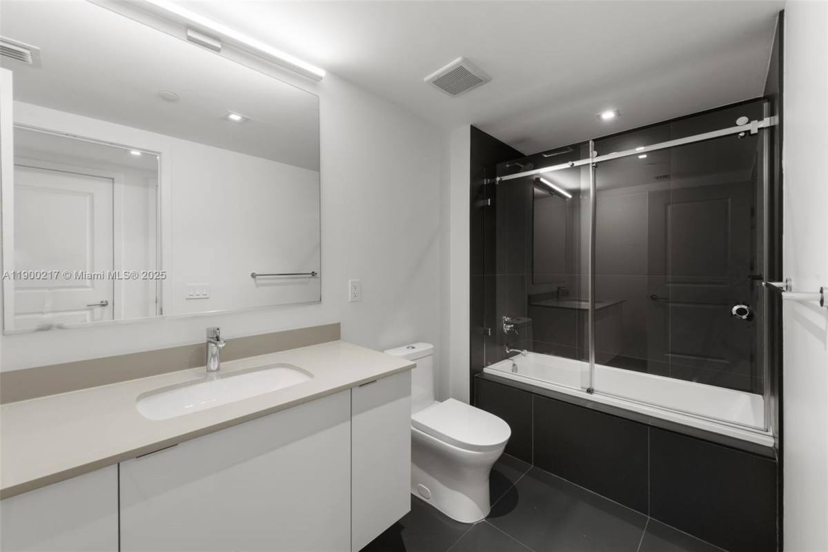 Apartment for rent at 1600 NE 1st Ave #1100, Miami, FL 33132