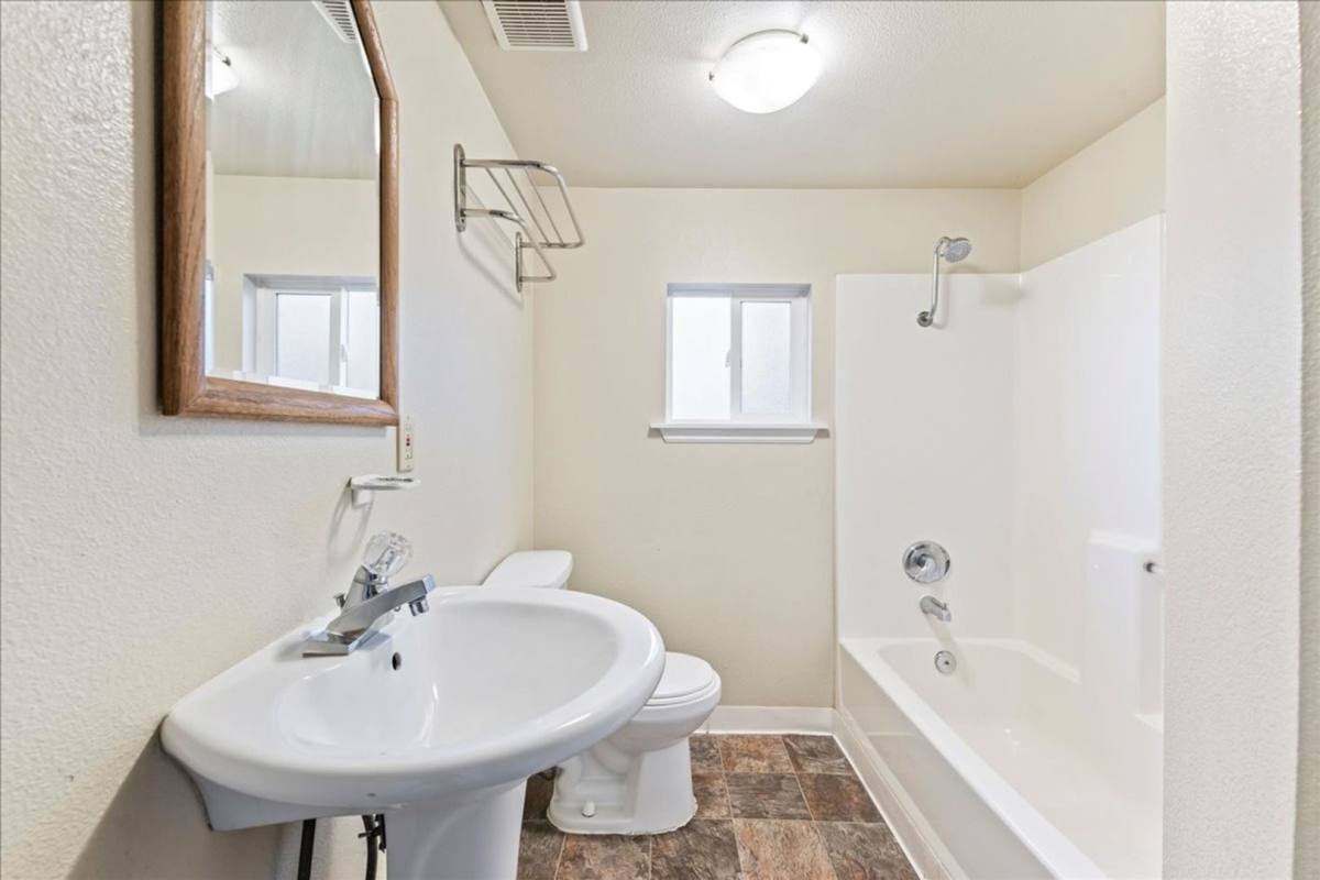 House for rent at 3009 W Overland Rd, Boise, ID 83705