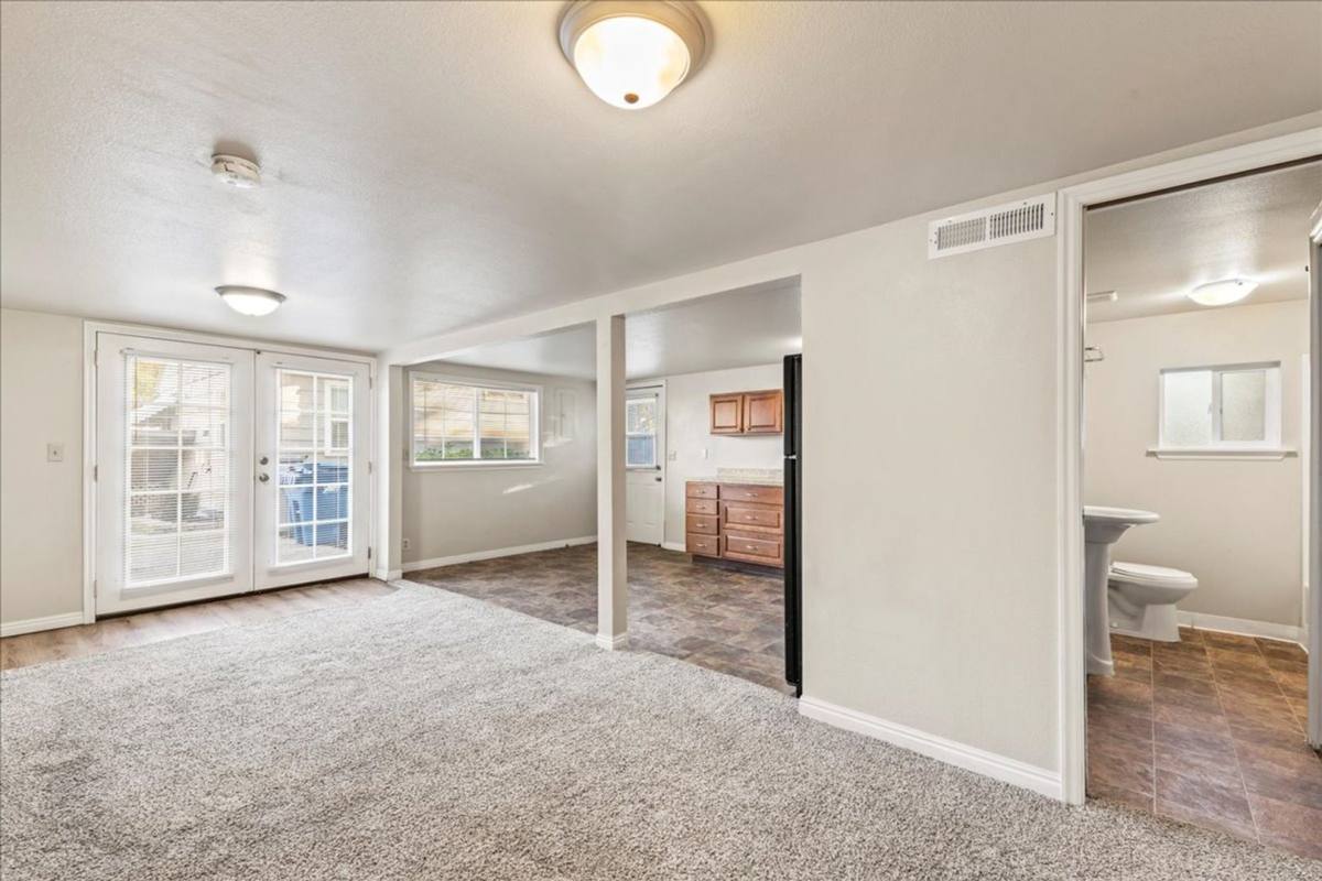 House for rent at 3009 W Overland Rd, Boise, ID 83705