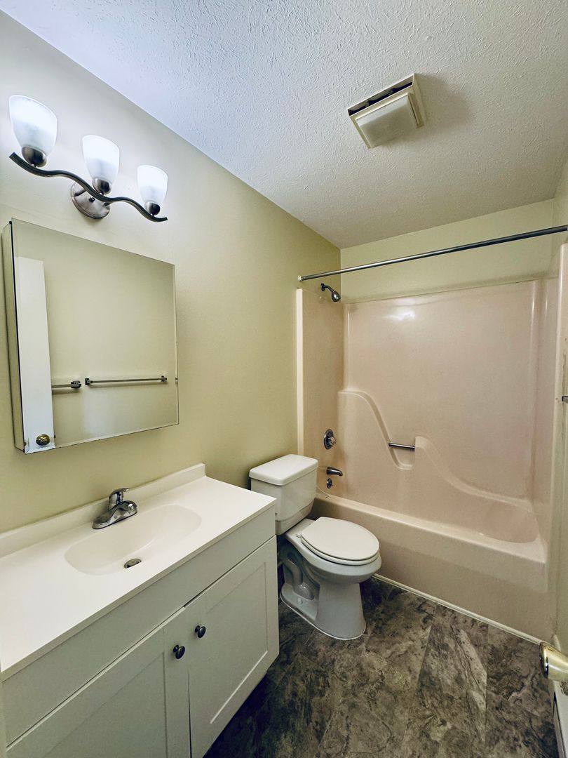 Apartment for rent at 92 Dutch Mill Court #F, Harrisonburg, VA 22801