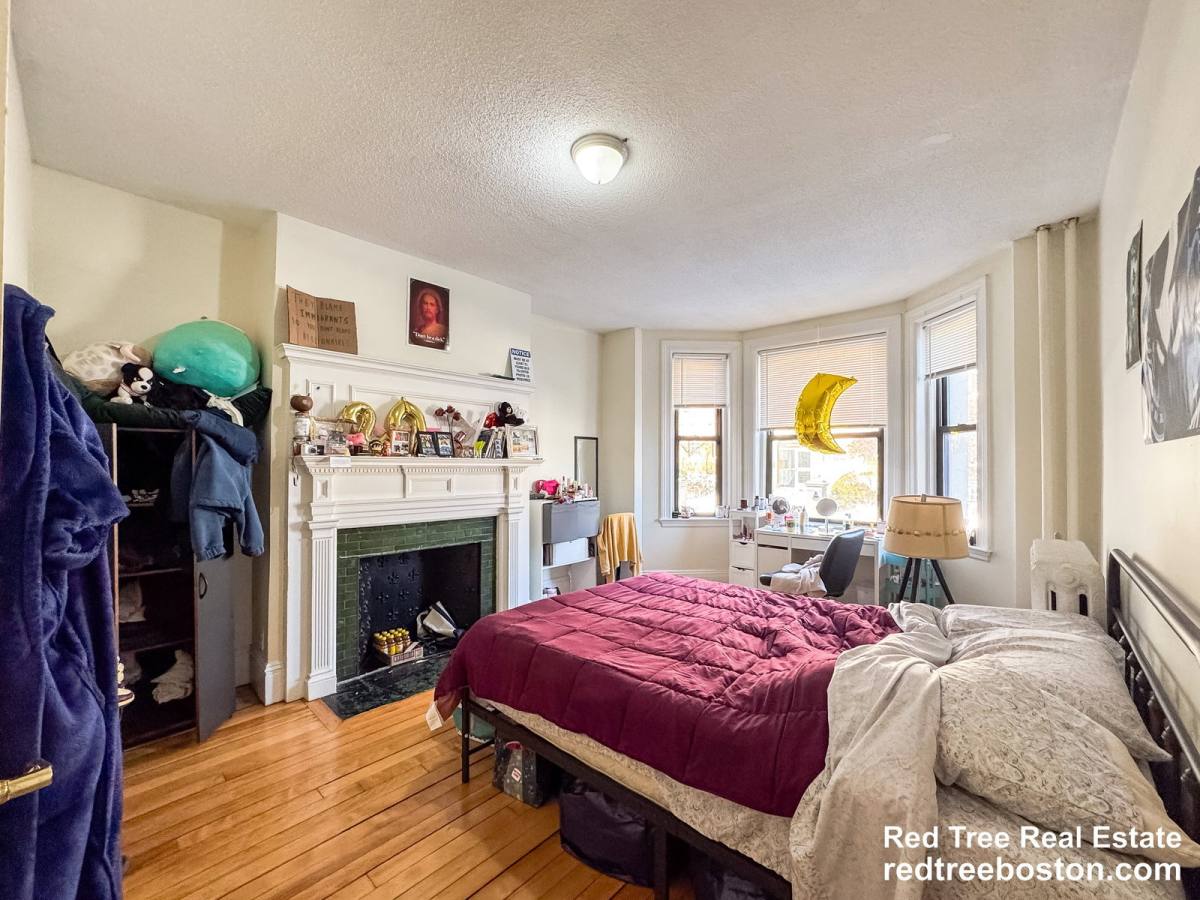 Apartment for rent at 12 Glenville Ave #1, Allston, MA 02134