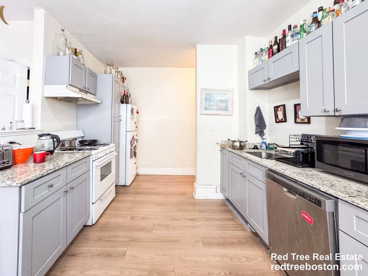 Apartment for rent at 12 Glenville Ave #1, Allston, MA 02134