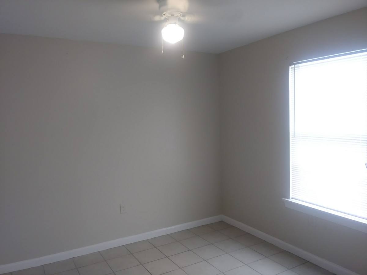 Apartment for rent at 2325-2327 Winthrop St, New Orleans, LA 70117