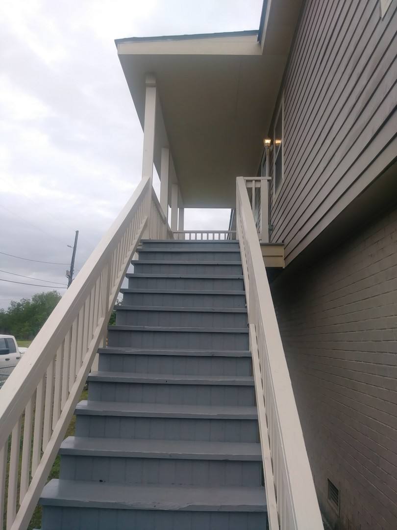 Apartment for rent at 2325-2327 Winthrop St, New Orleans, LA 70117