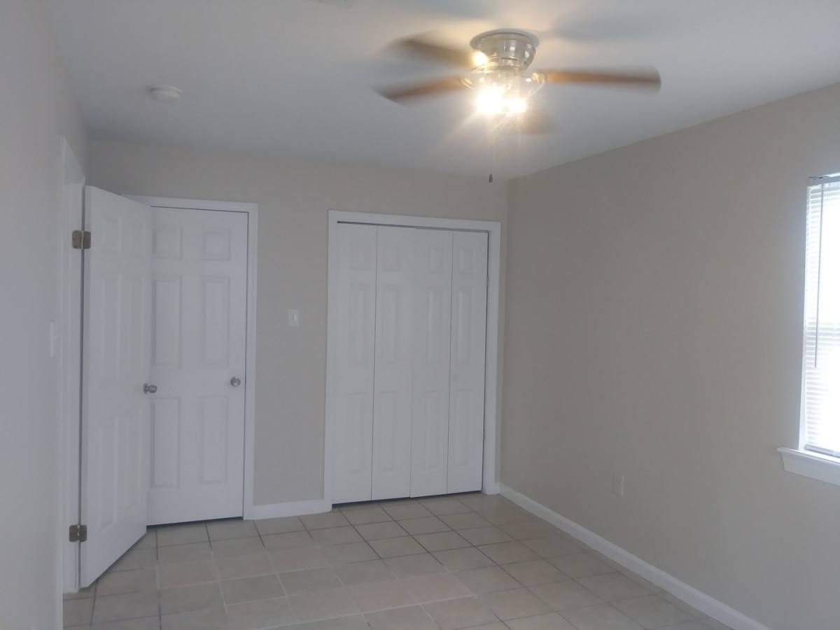 Apartment for rent at 2325-2327 Winthrop St, New Orleans, LA 70117