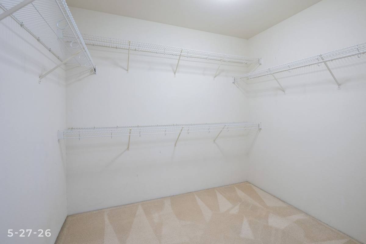House for rent at 520 Lunalilo Home Rd, Honolulu, HI 96825