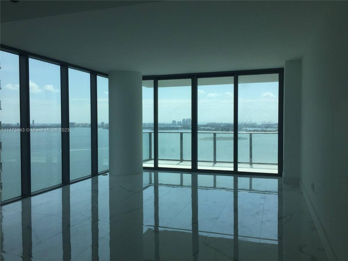 Apartment for rent at 650 NE 32nd St, Miami, FL 33137