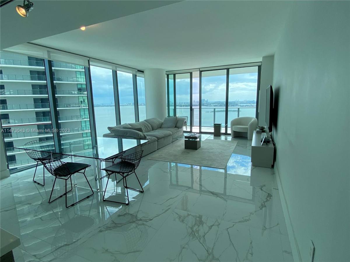 Apartment for rent at 650 NE 32nd St, Miami, FL 33137