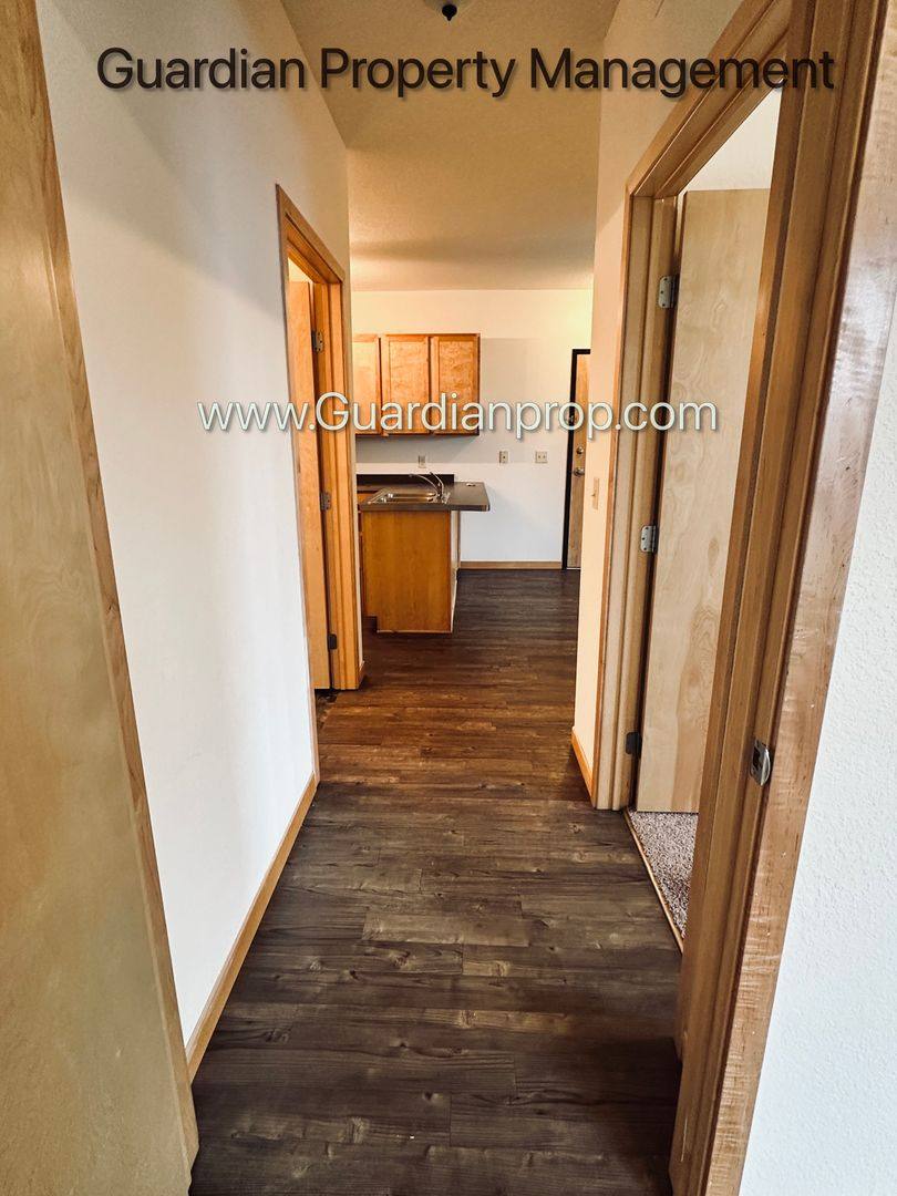 Apartment for rent at 811 4th St SE, Minneapolis, MN 55414