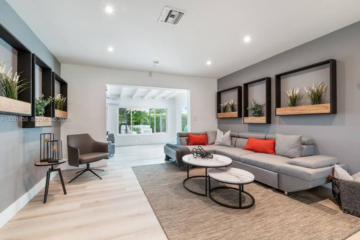 House for rent at 18641 Belview Dr #O, Miami, FL 33157