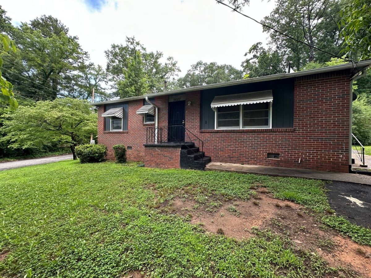 House for rent at 3627 Croft Place NW, Atlanta, GA 30331