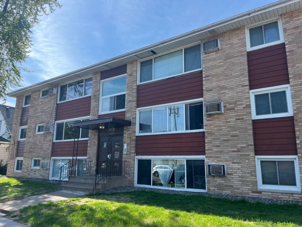 Apartment for rent at 1421 44th Ave N, Minneapolis, MN 55412