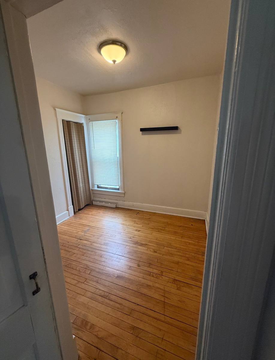 Apartment for rent at 922 E Hamilton St, Milwaukee, WI 53202