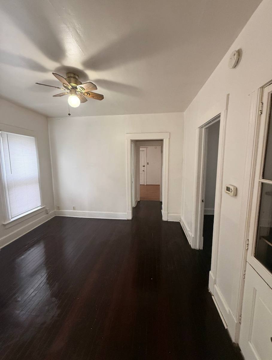 Apartment for rent at 922 E Hamilton St, Milwaukee, WI 53202