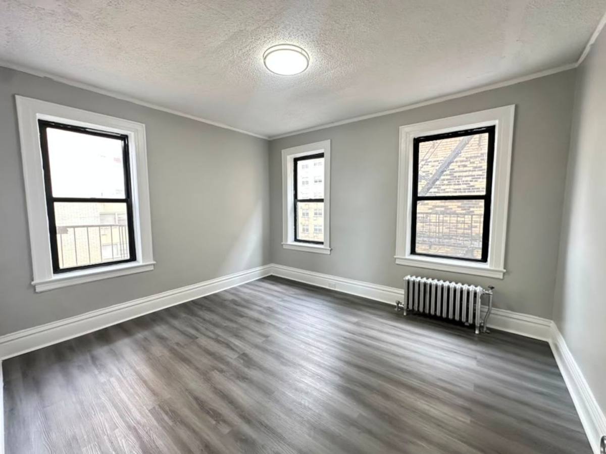 Apartment for rent at 40 S Munn Ave, East Orange, NJ 07018