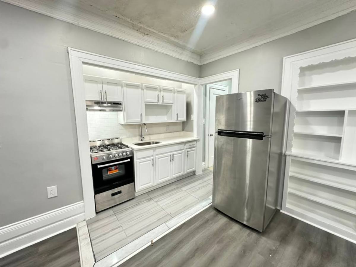 Apartment for rent at 40 S Munn Ave, East Orange, NJ 07018