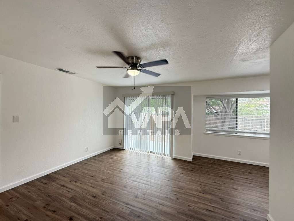 House for rent at 5419 Lake Grove Dr, San Antonio, TX 78244