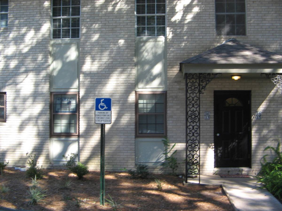 Condo for rent at 1951 N Meridian Rd, Tallahassee, FL 32303
