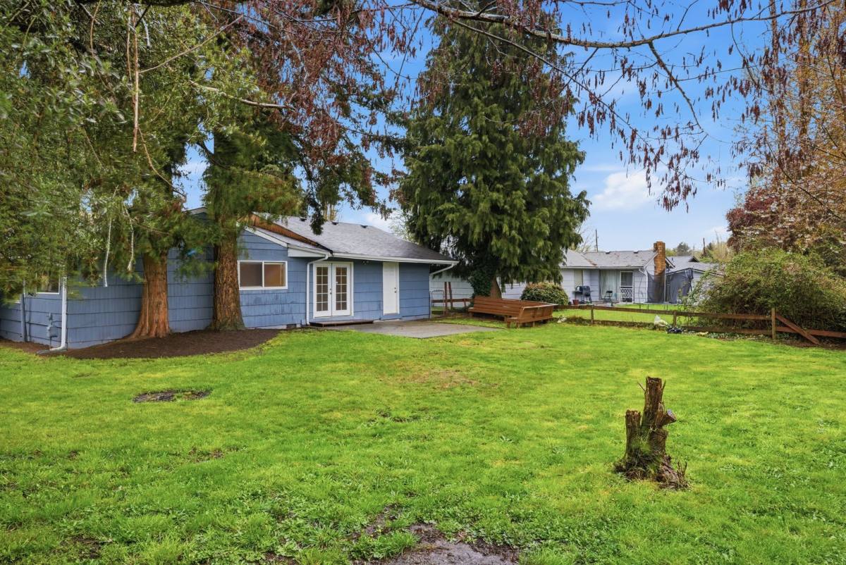 House for rent at 11851 SE 170th Place, Renton, WA 98058