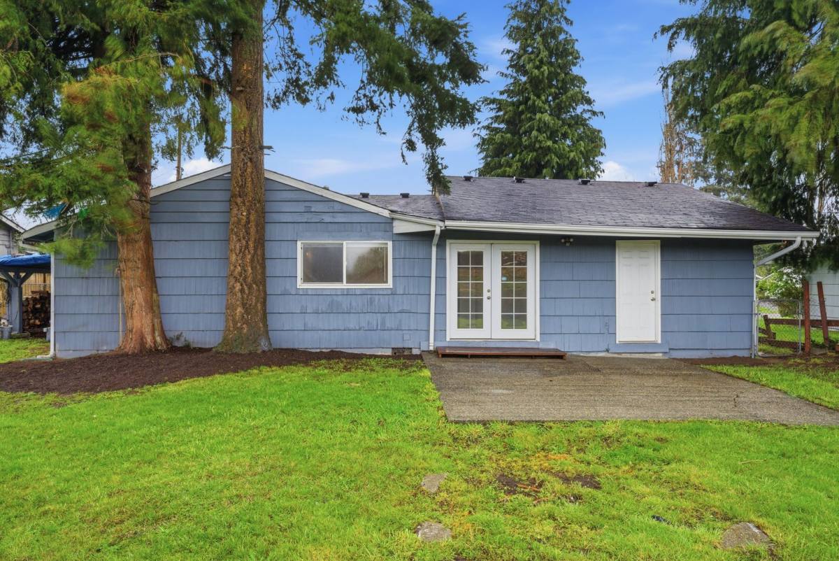 House for rent at 11851 SE 170th Place, Renton, WA 98058