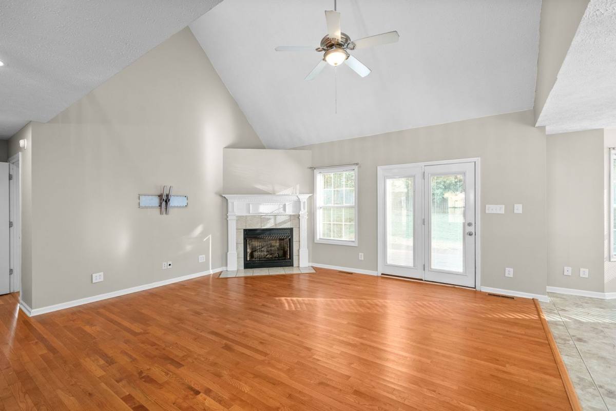 House for rent at 3487 Hickory Glen Dr, Clarksville, TN 37040
