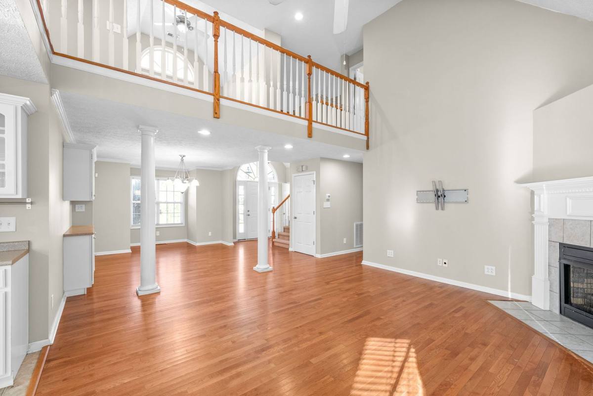 House for rent at 3487 Hickory Glen Dr, Clarksville, TN 37040