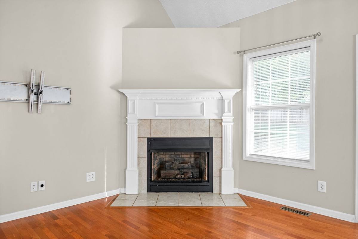 House for rent at 3487 Hickory Glen Dr, Clarksville, TN 37040