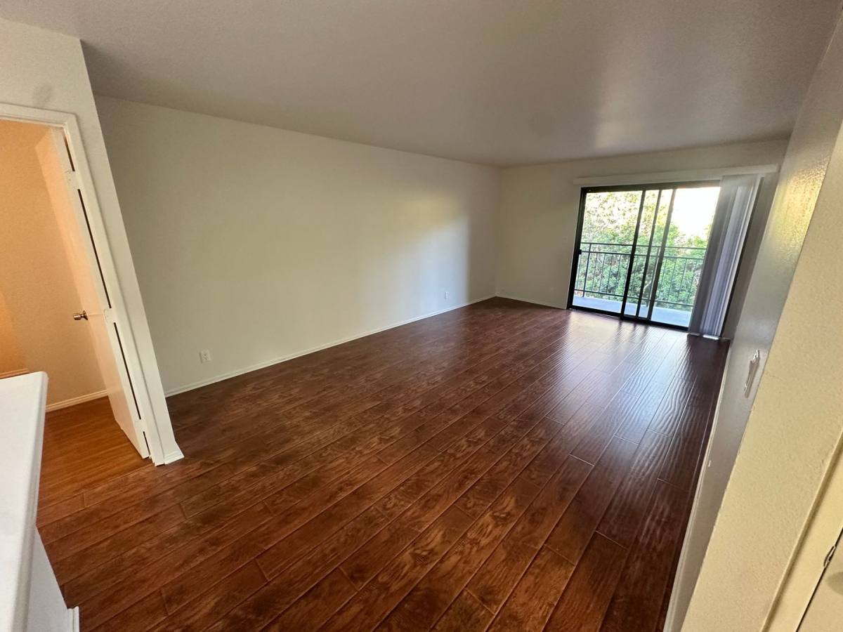Apartment for rent at 7040 Haskell Ave, Van Nuys, CA 91406