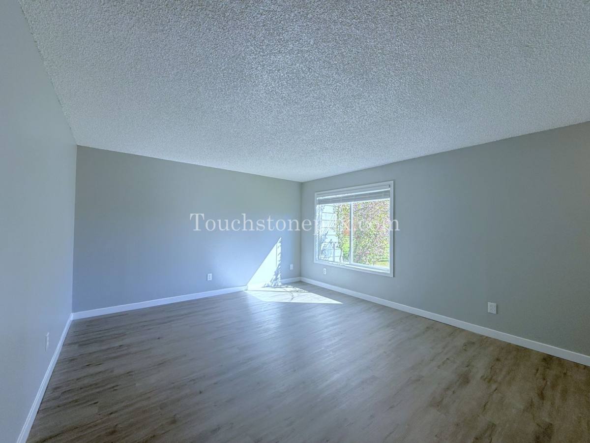 Apartment for rent at 2471 SE 135th Ave, Portland, OR 97233
