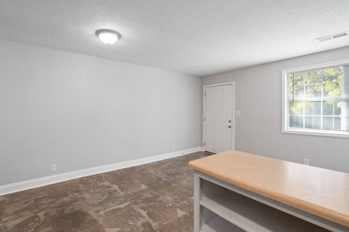 Apartment for rent at 331 Randell Dr, Clarksville, TN 37042