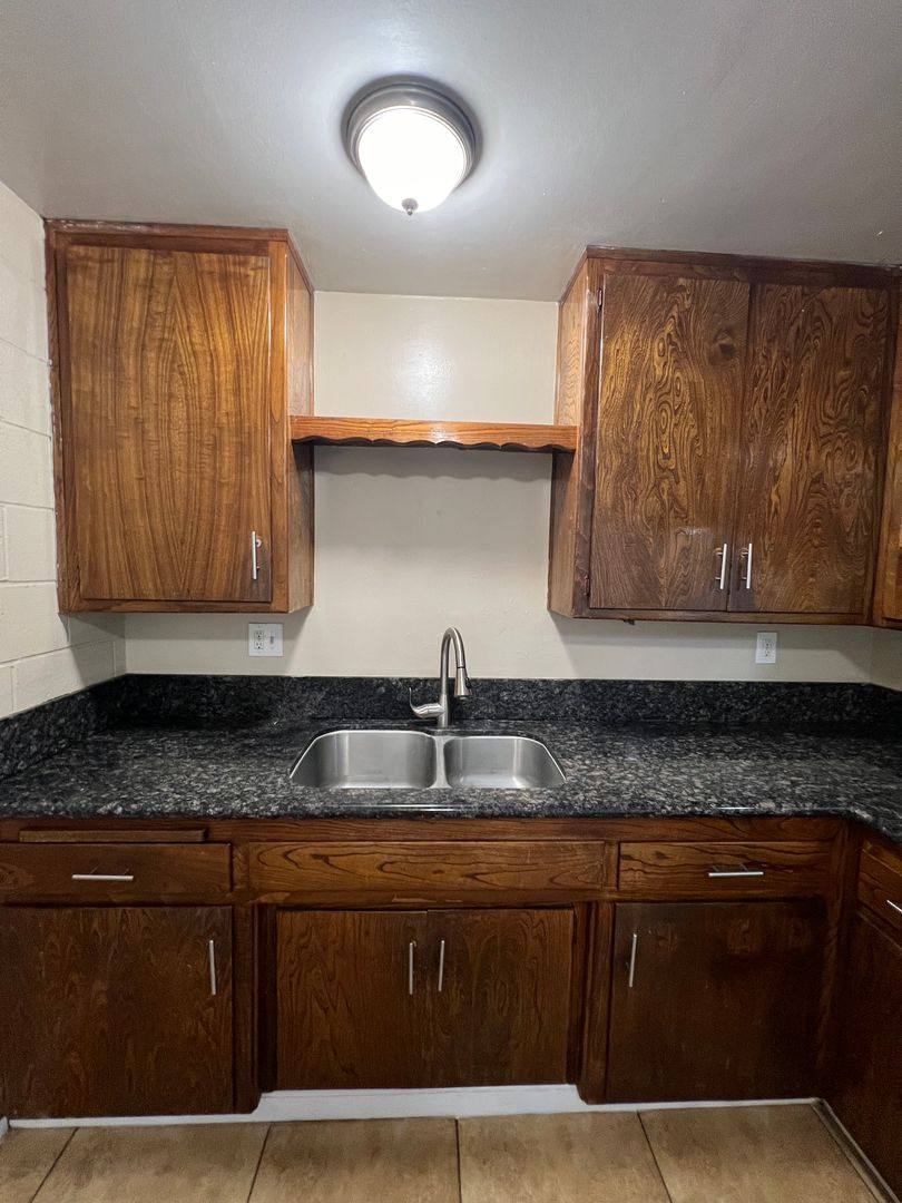 Apartment for rent at 3849 Soranno Ave, Bakersfield, CA 93309